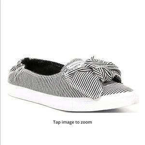 Women’s converse slip-ons